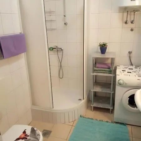 شقة In 35912 تْسْغيكفانِتْسا